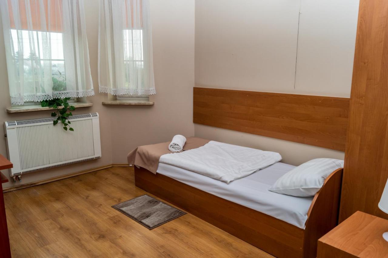 Dworek Zacisze Września 외부 사진